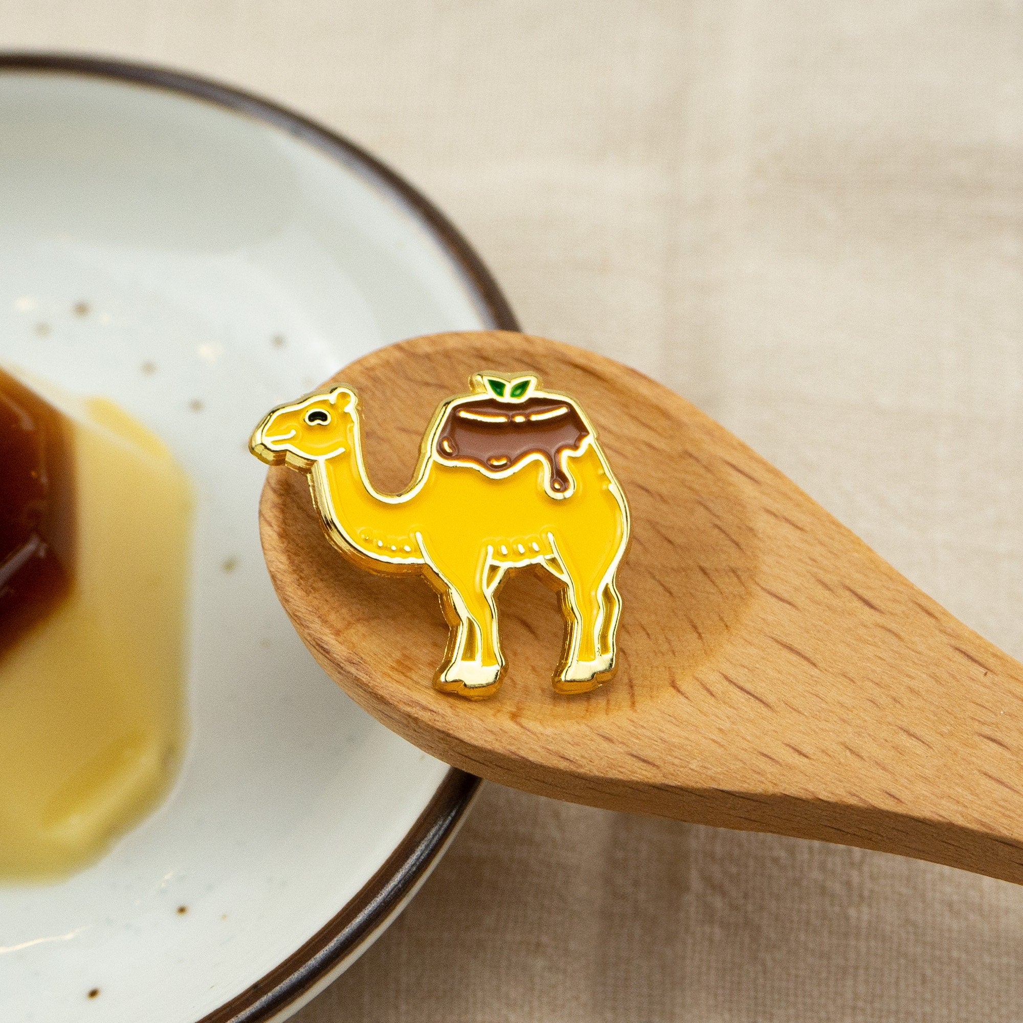 Camel Brûlée Enamel Pin